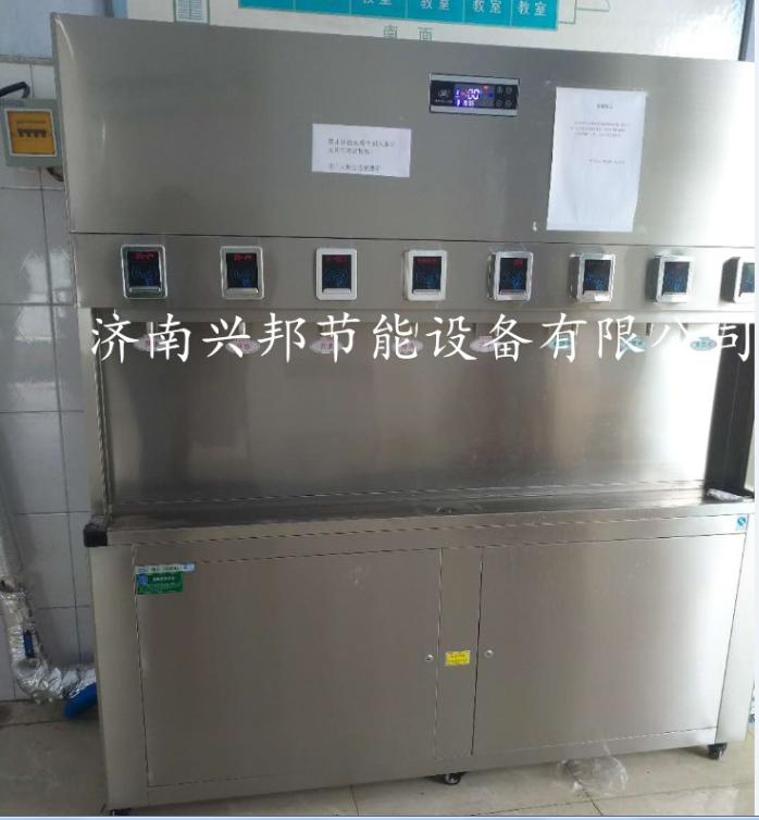 万智春季高考培训学校使用一卡通节水、节电系统